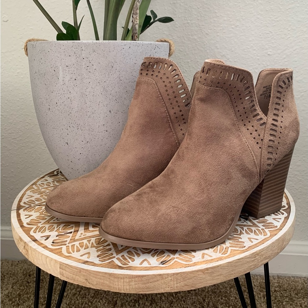 🛍SOLD🛍 Coconuts by Matisse Booties